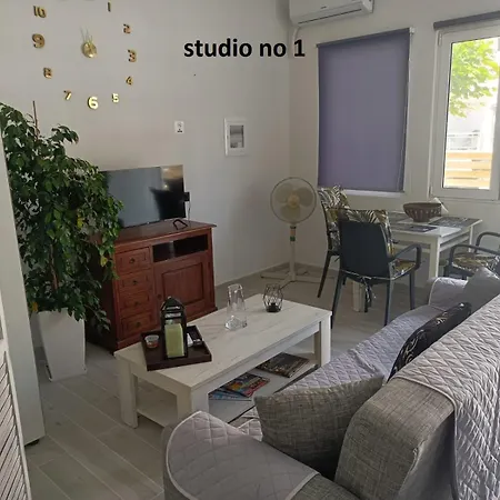Evestudioskos Buitenkant foto