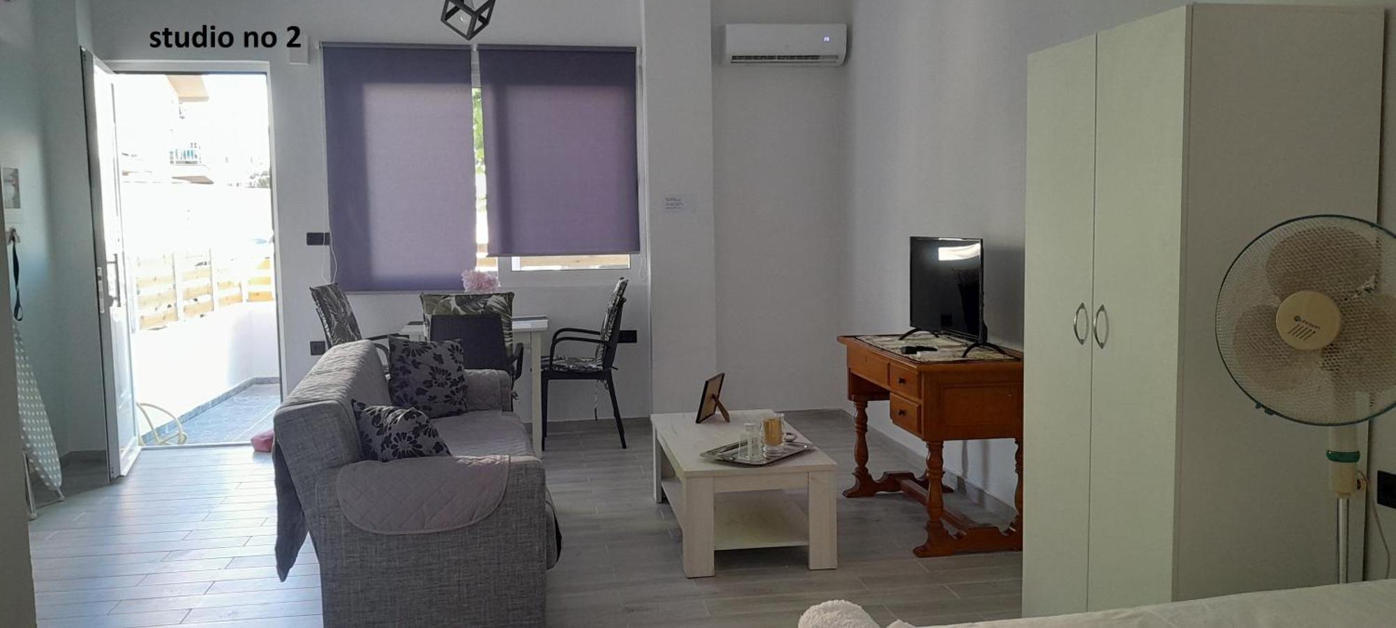 Holiday home Evestudioskos